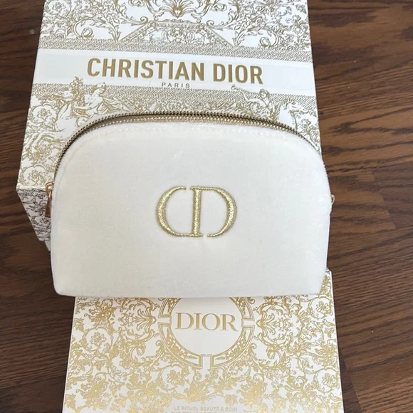 Dior Cream Cosmetic Bag - Picture 1 of 4
